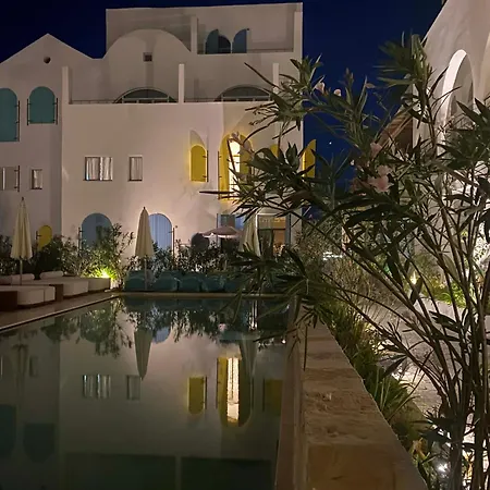 Nancys Seaside Loft, Santorini * Dhërmi